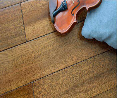 拼装地板哪个牌子好？比比就知道！