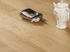 做健康好地板 山东实木复合地板厂家低价批发，装饰售后零距离